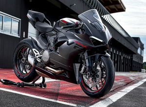 BMS - Panigale V2 in Black on Black