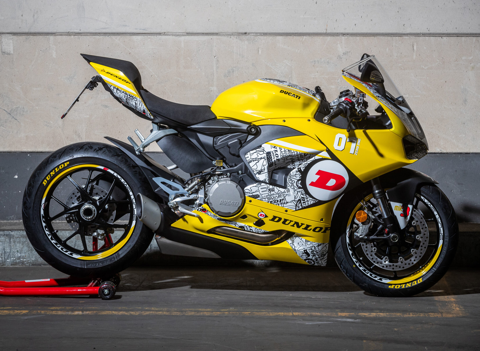 BMS - Dunlop Ducati Panigale V2 